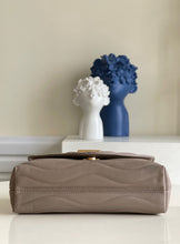 Load image into Gallery viewer, LB804 New Wave Chain Bag MM / HIGHEST QUALITY VERSION / 9.4 x 5.5 x 3.5 inches