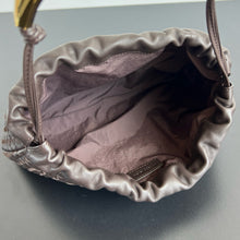 Load image into Gallery viewer, BV080 Bottega Veneta Upgraded Dustbag / HIGHEST QUALITY VERSION / 32×23 cm