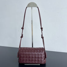 Load image into Gallery viewer, BV082 Bottega Veneta Notturno Intrecciato / HIGHEST QUALITY VERSION / 21×11×9 cm