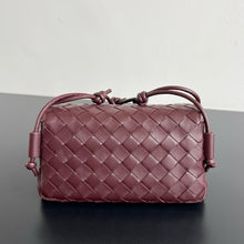 Load image into Gallery viewer, BV082 Bottega Veneta Notturno Intrecciato / HIGHEST QUALITY VERSION / 21×11×9 cm