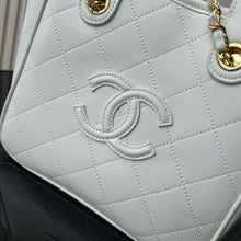Load image into Gallery viewer, CC1480 Chanel 26B Metiers d’Art / HIGHEST QUALITY VERSION / 20.5×21×15 cm