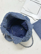 Load image into Gallery viewer, CC942 CHANEL 22 Bag / HIGHEST QUALITY VERSION / Small/Medium