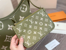 Load image into Gallery viewer, LB890 CarryAll PM / 11.6 x 9.4 x 4.7 inches