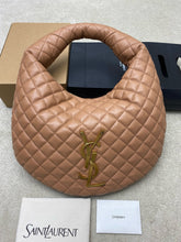 Load image into Gallery viewer, YSK440 ICARE Hobo in Quilted Nappa / 11.8–18.5" x 12" x 0.8–4.7" / HIGHEST QUALITY VERSION