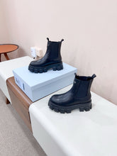 Load image into Gallery viewer, SE1514 PRADA Monolith Brushed Leather Chelsea Boots / Size5-10