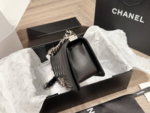 Load image into Gallery viewer, CC894 Small BOY CC Handbag / 4.7 × 8 × 3.3 in