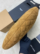 Load image into Gallery viewer, YSK443 ICARE Hobo in Quilted Nappa / 11.8–18.5" x 12" x 0.8–4.7" / HIGHEST QUALITY VERSION