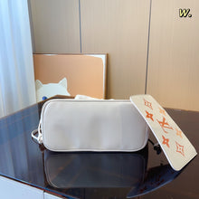 Load image into Gallery viewer, LB812 Neverfull MM / 12.2 x 11 x 5.5 inches