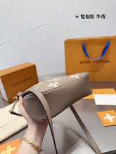 Load image into Gallery viewer, LB814 Bagatelle / 9.4 x 7.1 x 2.8 inches