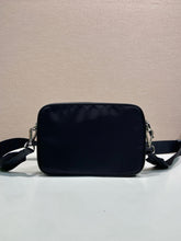 Load image into Gallery viewer, PD410 Prada Re-Nylon & Saffiano / HIGHEST QUALITY VERSION / 20×13.5×7 cm