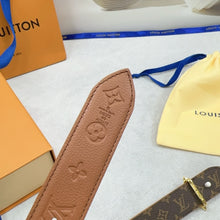 Load image into Gallery viewer, BL247 LV Flowergram 30mm Reversible Belt