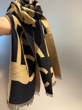 Load image into Gallery viewer, CLTH412 CC Scarf / 78.7x17inch