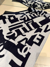 Load image into Gallery viewer, CLTH412 CC Scarf / 78.7x17inch