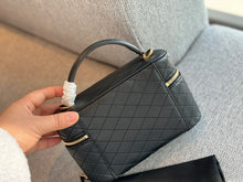 Load image into Gallery viewer, YSK313 Gaby Mini Vanity Bag / 7.1" x 4.3" x 2.6"