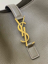 Load image into Gallery viewer, YSK372 LE 5 À 7 BEA IN GRAINED LEATHER / HIGHEST QUALITY VERSION / 19.7" x 11" x 7.1"