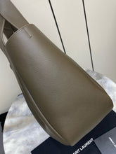 Load image into Gallery viewer, YSK371 LE 5 À 7 BEA IN GRAINED LEATHER / HIGHEST QUALITY VERSION / 19.7" x 11" x 7.1"