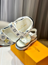 Load image into Gallery viewer, SE1375 LB Sandals / Size5-11