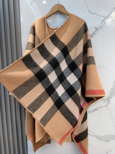 Load image into Gallery viewer, JW1435 Burberry Reversible Wool Cape in Iconic Check & Solid / 140×140 cm