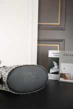 Load image into Gallery viewer, LWE040 Basket Anagram Tote Bag / 11.8x9.8x6.3inch