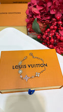 Load image into Gallery viewer, JW1443 LV 2026 Zirconia Floral Bracelet / Engraved Monogram