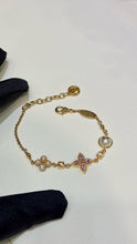 Load image into Gallery viewer, JW1443 LV 2026 Zirconia Floral Bracelet / Engraved Monogram