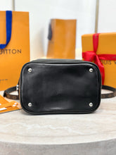 Load image into Gallery viewer, LB1281 Noé Cargo / 8.7 x 9.4 x 6.3 inches / HIGHEST QUALITY VERSION