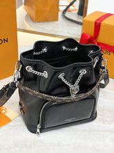 Load image into Gallery viewer, LB1281 Noé Cargo / 8.7 x 9.4 x 6.3 inches / HIGHEST QUALITY VERSION