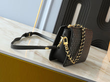 Load image into Gallery viewer, LB1101 Vavin Chain Wallet / 8.4x4.9x2inch