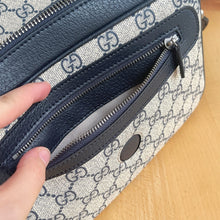 Load image into Gallery viewer, GC702 Ophidia Medium Shoulder Bag / 10.2x6.7x2.7inch