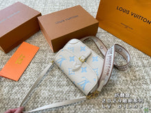 Load image into Gallery viewer, LB933 Diane / 9.4 x 5.9 x 3.5 inches