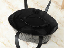 Load image into Gallery viewer, LB1106 Helmet Bag / 13x14.5x5.1inch