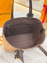 Load image into Gallery viewer, LB1559 LV All In One Handbag / HIGHEST QUALITY VERSION / 40×22×15cm