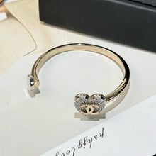 Load image into Gallery viewer, JW1448 CHANEL Heart Motif Full-Pavé Diamond Bracelet