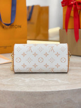 Load image into Gallery viewer, LB1326 Pochette Camille / 8.1 x 4.3 x 2.4 inches / HIGHEST QUALITY VERSION