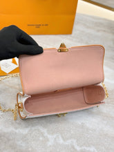 Load image into Gallery viewer, LB1326 Pochette Camille / 8.1 x 4.3 x 2.4 inches / HIGHEST QUALITY VERSION