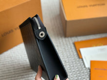 Load image into Gallery viewer, MBG065 Pochette Voyage MM / 10.6 x 8.3 x 2 inches