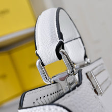 Load image into Gallery viewer, FF303 Peekaboo ISeeU Small / 10.6x5.9x2.3inch