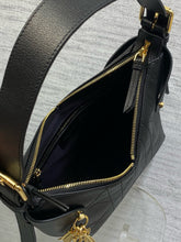 Load image into Gallery viewer, DR588 Small/Medium/Large Dior Voyage Bag / HIGHEST QUALITY VERSION