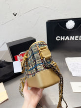 Load image into Gallery viewer, CC776 Small Gabrielle / 7.8x3.1x5.9in