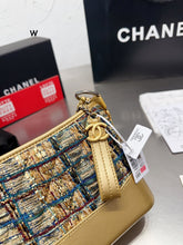 Load image into Gallery viewer, CC776 Small Gabrielle / 7.8x3.1x5.9in