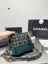 Load image into Gallery viewer, CC776 Small Gabrielle / 7.8x3.1x5.9in