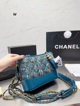 Load image into Gallery viewer, CC776 Small Gabrielle / 7.8x3.1x5.9in