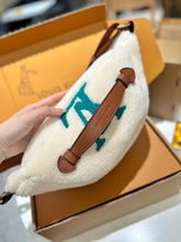 Load image into Gallery viewer, LB848 Bumbag / 12.2x10.2x3.1inch