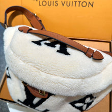 Load image into Gallery viewer, LB848 Bumbag / 12.2x10.2x3.1inch