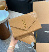 Load image into Gallery viewer, YSK276 uptown chain wallet / 7.4 x 4.7 x 1.1 INCHES