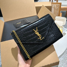 Load image into Gallery viewer, YSK276 uptown chain wallet / 7.4 x 4.7 x 1.1 INCHES