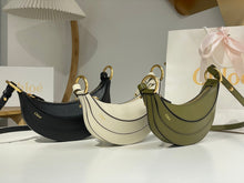 Load image into Gallery viewer, CLE015 Banana Cross-body Bag in Grained Leather / 8.7x3.9inch / HIGHEST QUALITY VERSION