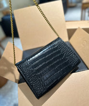 Load image into Gallery viewer, YSK276 uptown chain wallet / 7.4 x 4.7 x 1.1 INCHES