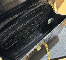 Load image into Gallery viewer, YSK276 uptown chain wallet / 7.4 x 4.7 x 1.1 INCHES