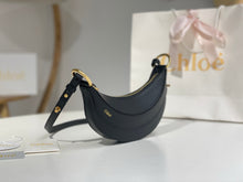Load image into Gallery viewer, CLE015 Banana Cross-body Bag in Grained Leather / 8.7x3.9inch / HIGHEST QUALITY VERSION